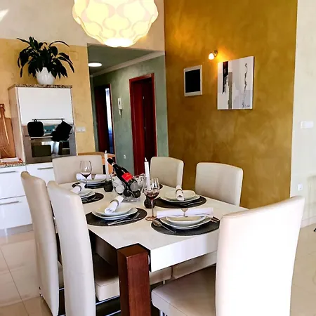 R&g Serenity Apartman Ližnjan